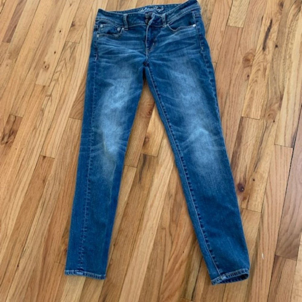 american eagle stretch skinny jeans size 6 mid wash